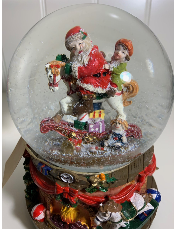 Snowglobe Santa on horse